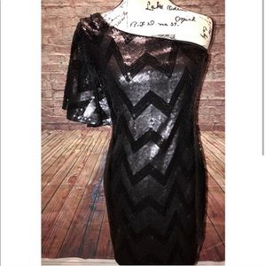 As You Wish | chevron sequin one shoulder dress M